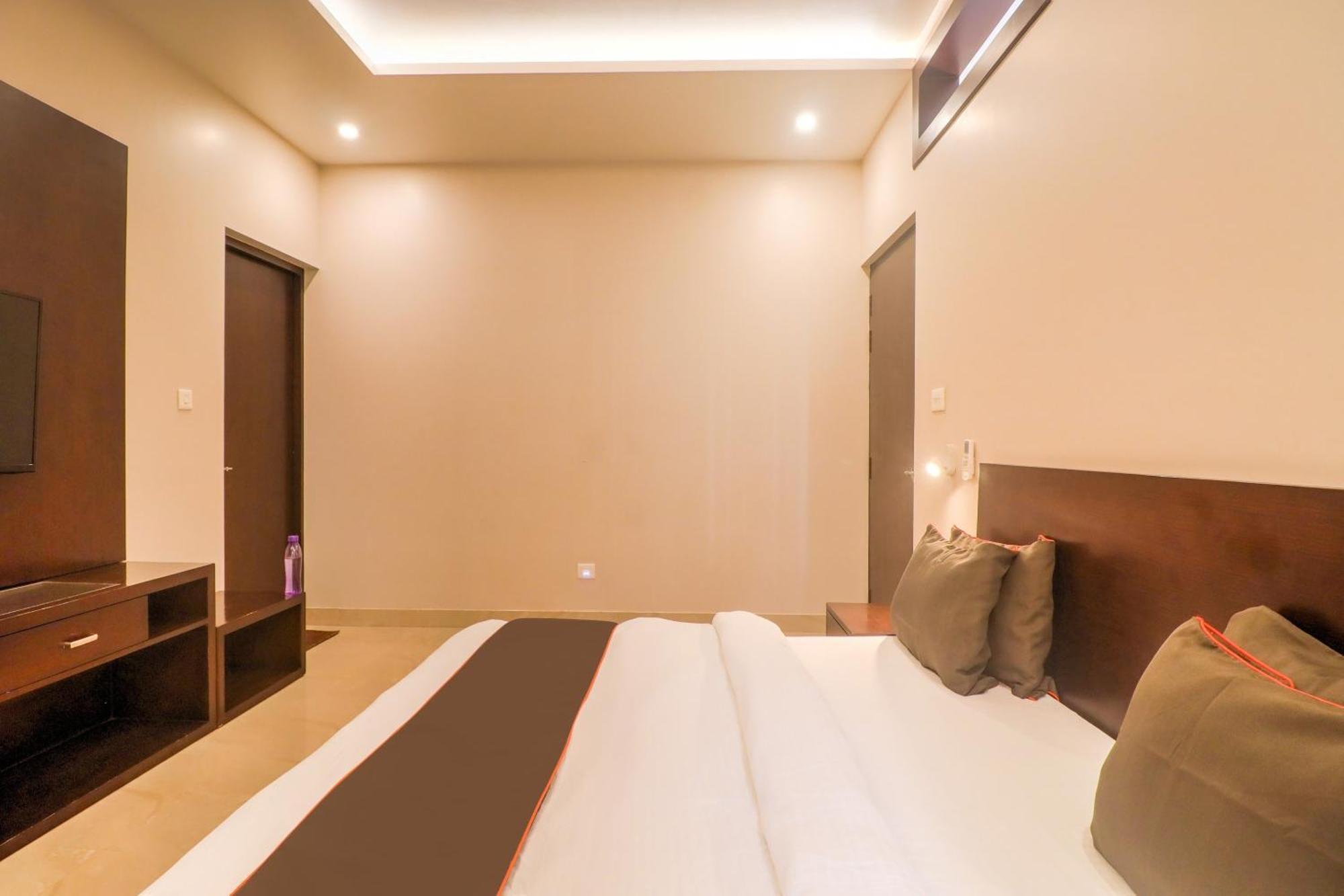Townhouse Amaraa Farms Near Lulu Hypermarket Lucknow Eksteriør billede