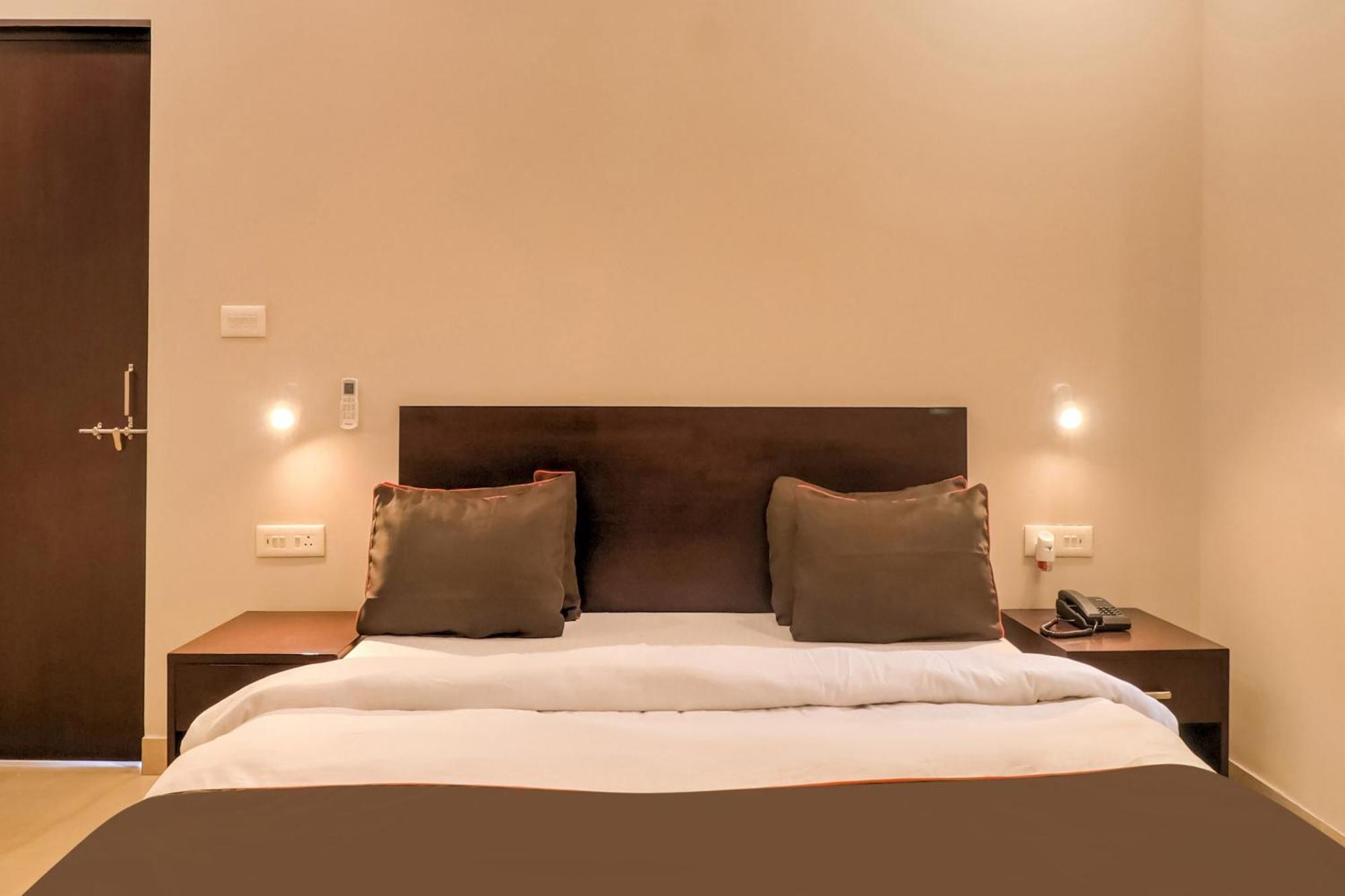 Townhouse Amaraa Farms Near Lulu Hypermarket Lucknow Eksteriør billede