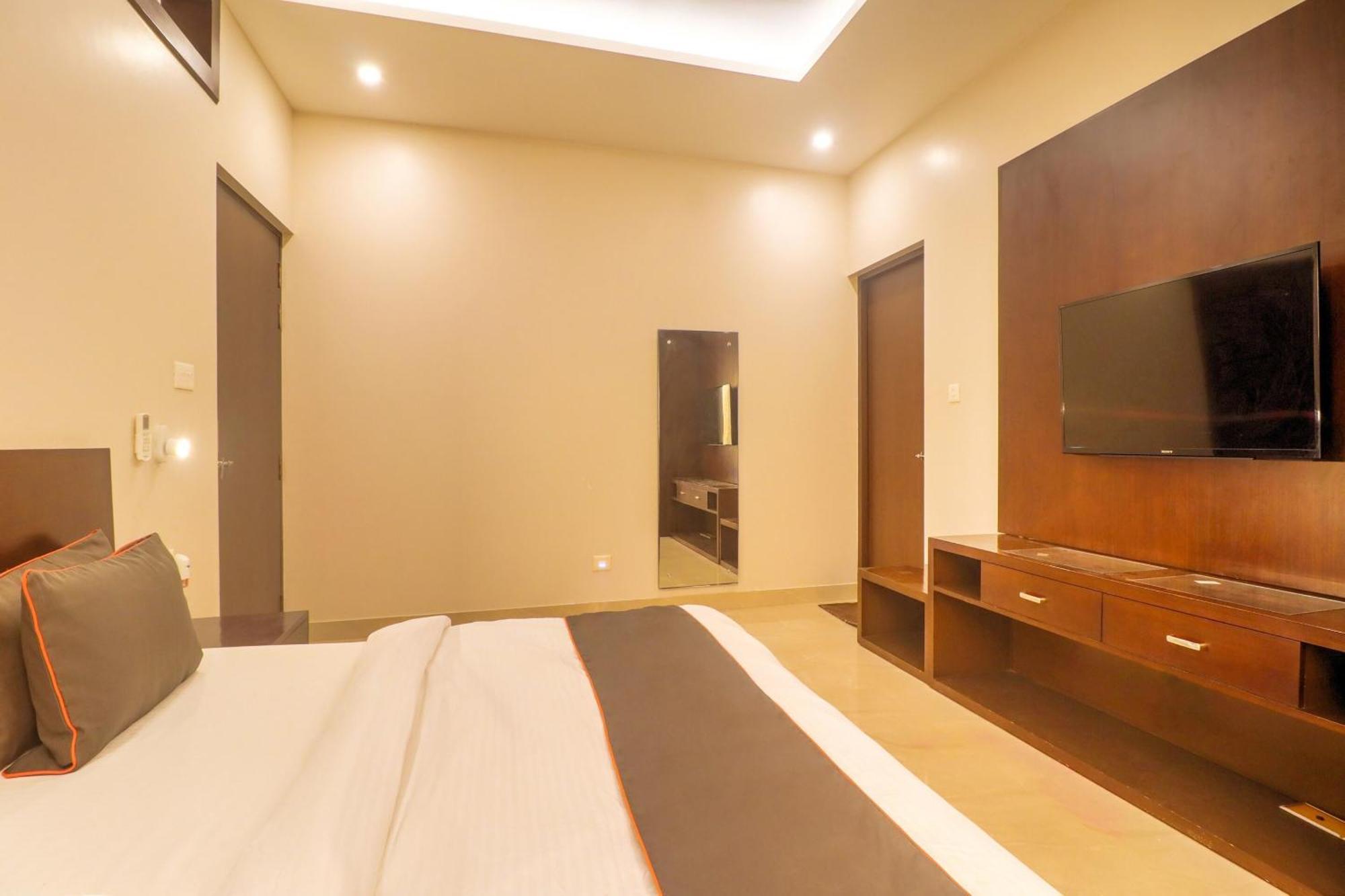 Townhouse Amaraa Farms Near Lulu Hypermarket Lucknow Eksteriør billede